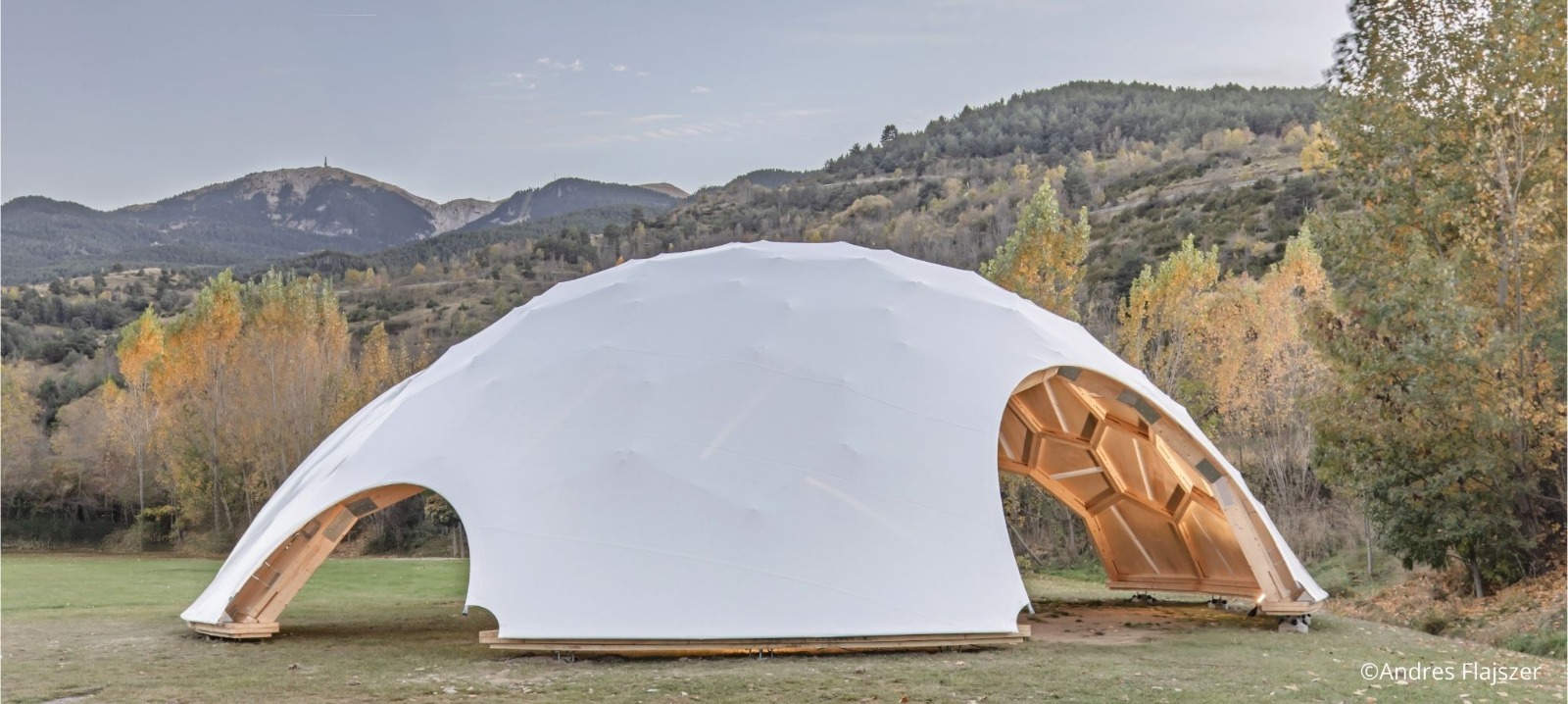 Murgola pavilion piloedre